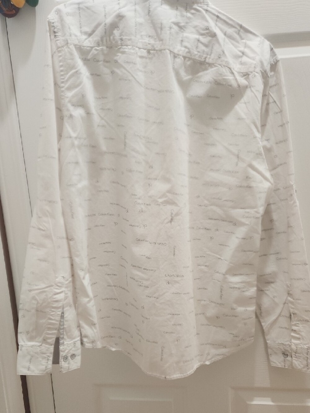 Calvin Klein White Button-Up Shirt Body Fit with Subtle Gray Logo Print Large - Picture 5 of 16